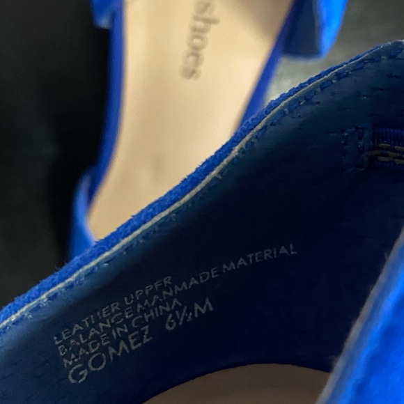 Town+Country Electric Blue Suede D'Orsay Pointed Heels - Picture 5 of 6